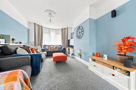 Chalkwell Road, Sittingbourne - Lounge