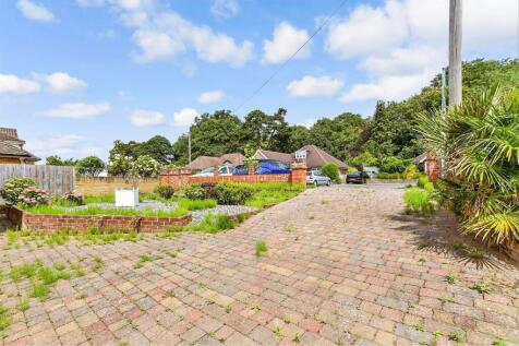 Driveway/Parking