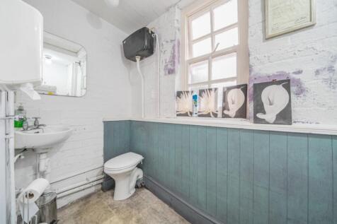 1319758-10-687ffd1f29165-ARW-1