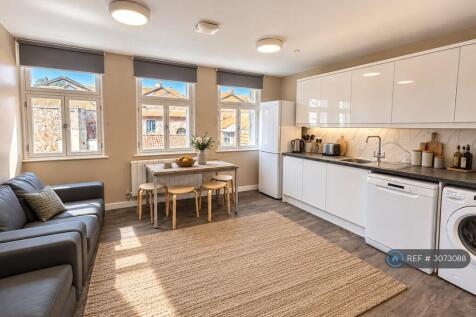 Kitchen/Lounge
