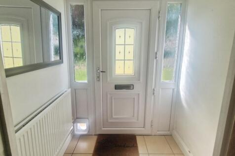 Buckingham Drive, Luton, LU2 photo 3