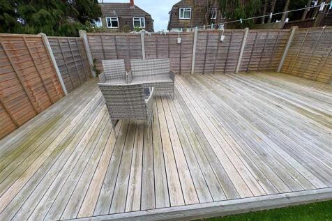 Decking to rear of property.jpg