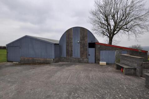 Steel framed Dutch barn