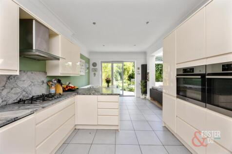 Dyke Road, 306-022.jpg