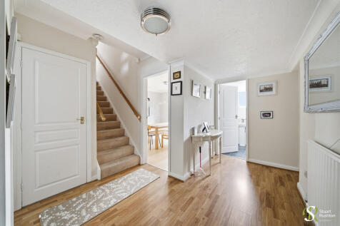 13 Mereheath Lane...