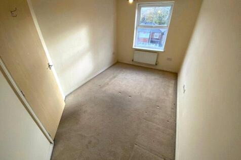 1 Hawkins Close, Blackley, Manchester, M9 photo 4