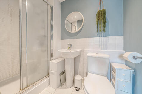 1297166-4-684aa3a...