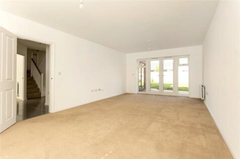 Flora Close, Cheltenham, Gloucestershire, GL52 photo 3