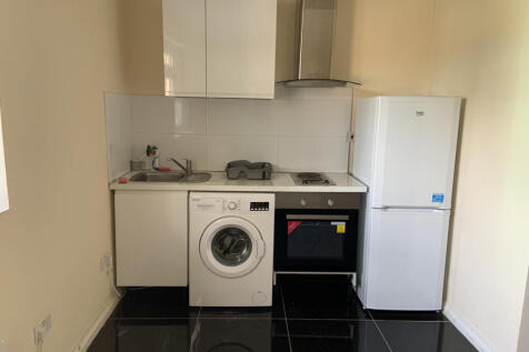 Pembroke Place, Isleworth, TW7 photo 3