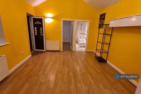 Living Area 3