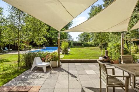 Terrace &amp; Garden