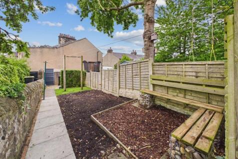 Spacious Garden with Seating Areas