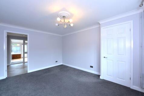 Ravenhill Drive, Telford photo 4