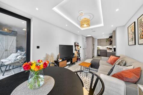 Open Plan Reception Room