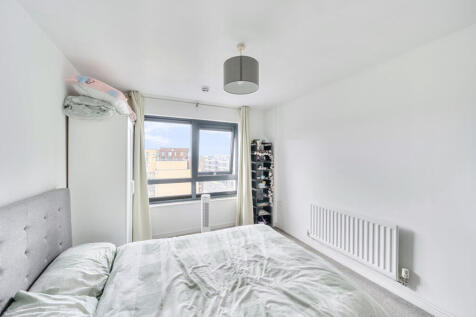 1359776-13-68d7c5...