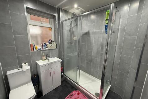 Shower.JPG