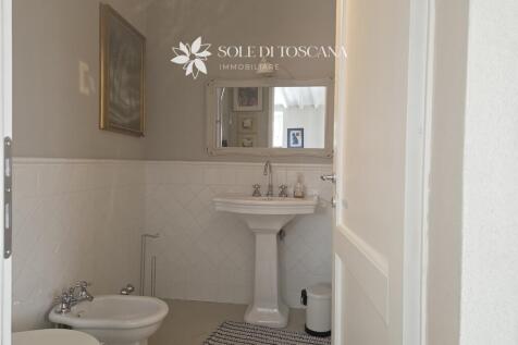 Montefollonico_villa_for_sale_with_private_garden (50)