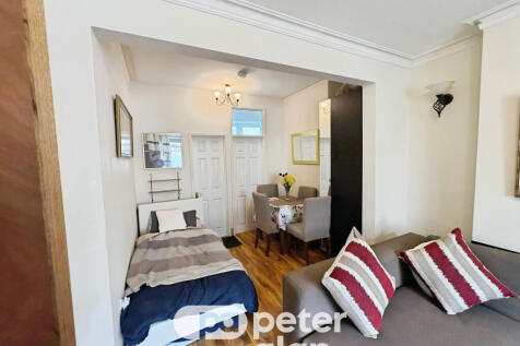 Theobald Road photo 5