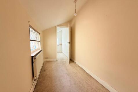 Bedroom 3/Study