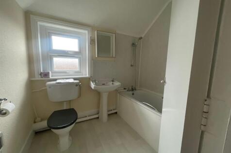 Toilet.jpg