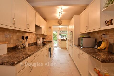 Kitchen/ Breakfast Room