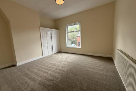 Kings Road, Ashton-under-lyne, Tameside photo 5