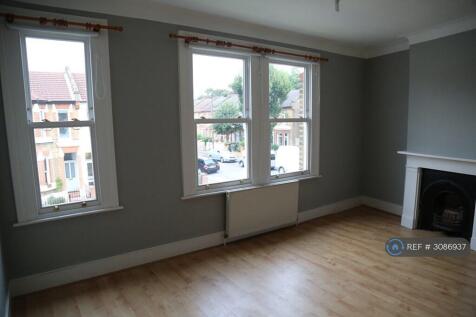 Godwin Road, London, E7 photo 5