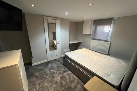Ash Road, Leeds photo 2