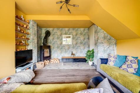 Additional living room