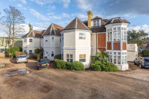 West Byfleet, KT14 - property photo