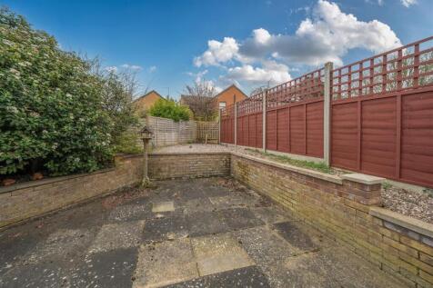 4 Maple Close, Towcester
