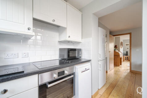 8726550d-8db5-4a4...