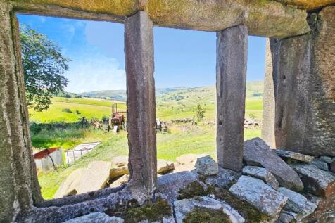 Higher Castleshaw Farm