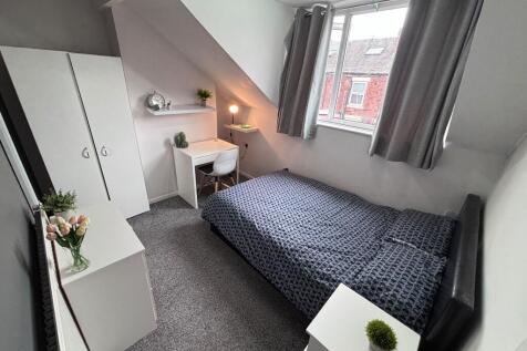ROOM 4 - £600 PCM