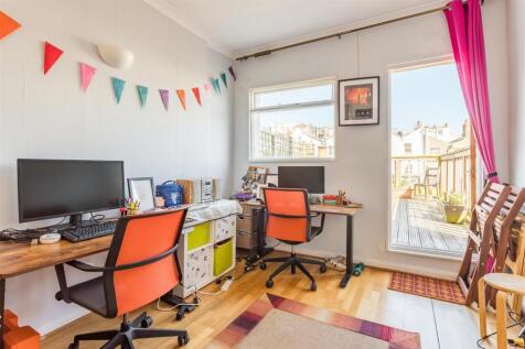 Flat 3, 66 Lansdowne Place-12.jpg