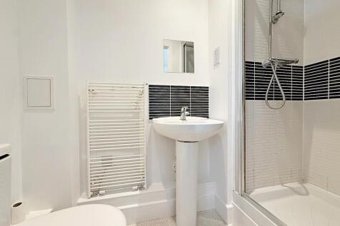Ensuite Shower room