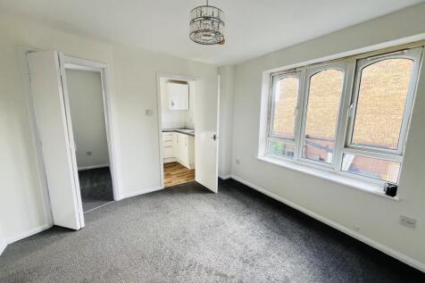 Frazer Close, Romford. photo 2