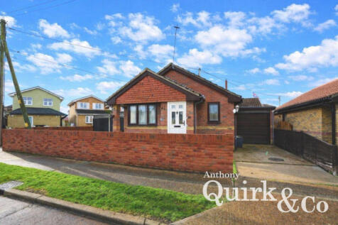 Canvey Island, SS8 - property photo