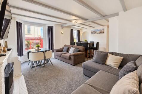 lounge 2