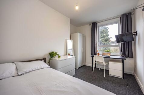 2 Cranmer Grove, Nottingham, NG3 4HE photo 4
