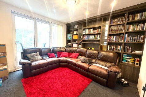 Brook Avenue, Edgware, HA8 photo 4