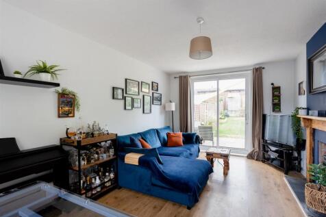 10_Hammerton_Close1.jpg