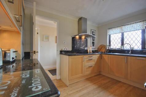 Conifer Close (6).jpg