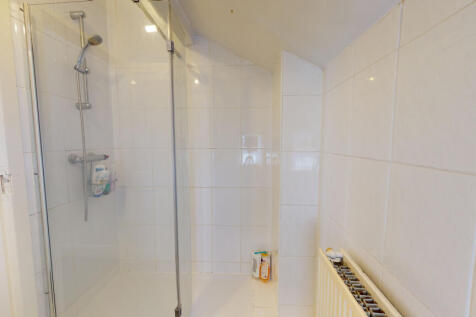 Upper Flat, Manor Drive, Headingley, Leeds photo 5