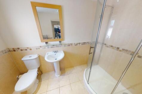 20 Burford bathroom