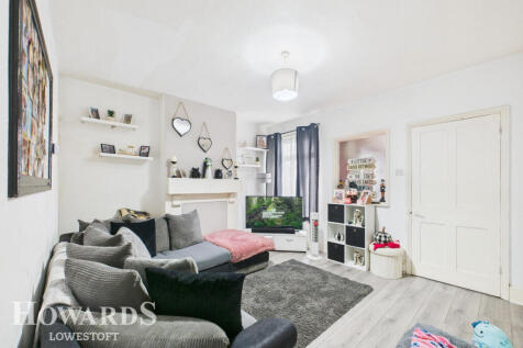 Lowestoft, NR33 - property photo