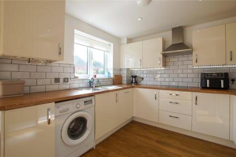 Hadrian Drive, Westhampnett, Chichester, West Sussex, PO18 photo 4