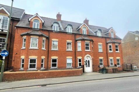 2 bed flat/apartment for rent in Sydenham Road, Guildford, Surrey, GU1