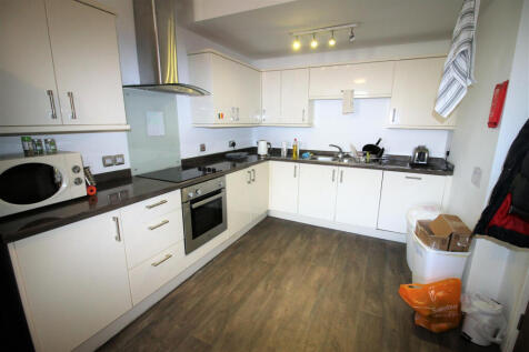 4-bed house on Pitt Street, Lancaster, £2,427/mo