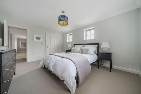 1305422-48-68472b...